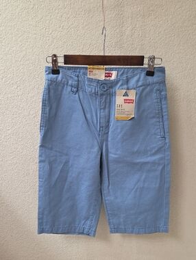 Levis 511 Slim Fit Shorts / Size 12 / New With Tags / 100% Cotton
